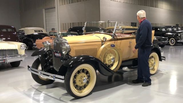 1930 Ford Model A Deluxe Roadster at Ellingson Motorcars in Rogers, MN смотреть онлайн