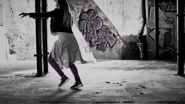 Audiosoulz - Dancefloor [Official Music Video]