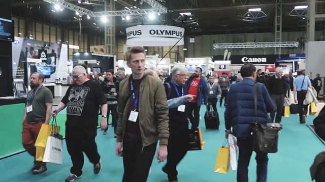 The Photography Show 2018 - Chroma 4x5 Kickstarter Film Camera my Highlight of the Show смотреть онлайн