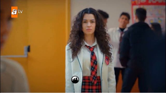 لحظه زایمان و بچه دار شدن آسیه در سریال خواهران و برادران смотреть онлайн