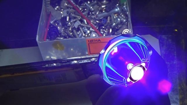 Мощный УФ фонарь для восстановления маски. Powerful UV lamp to restore the mask смотреть онлайн