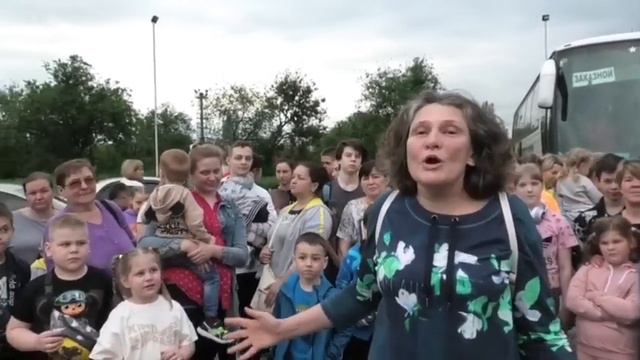 Андрей Лысенко и адвокат Татьяна Монтян отправляют деток из Донбасса на 2 недели в Геленджик. смотреть онлайн