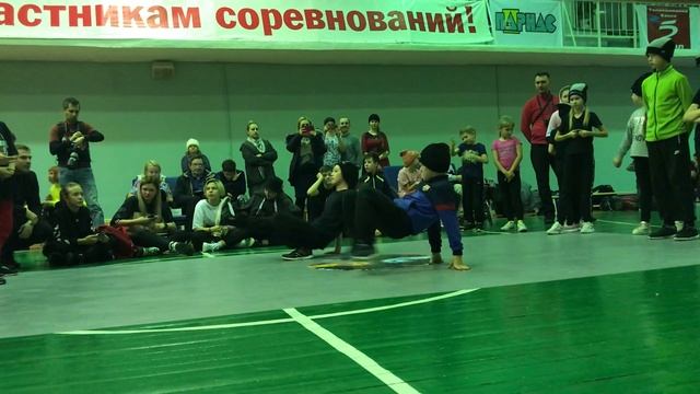 Crew vs Crew kids #3.1 Красноярск - Абан (Восточная ЖАРА 2019) смотреть онлайн