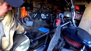 ПОЧЕМУ БУКСУЕТ МОТОЦИКЛ МИНСК? ПЕРЕТРЯХАЕМ КОРЗИНУ СЦЕПЛЕНИЯ