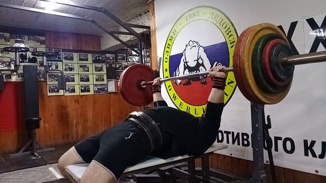 Chekrenev Valentin Bench press 135*5 15.05.22 смотреть онлайн