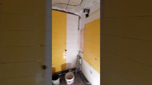 Как заработать на укладке плитки. Плиточник с нуля. смотреть онлайн