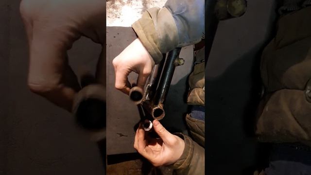 ВЫБИВАЕМ СТАРЫЕ ВТУЛКИ МАЯТНИКА МОТОЦИКЛА ИЖ смотреть онлайн