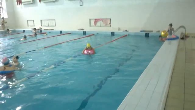 Адаптивное и спортивное плавание. Тренер Гофман Елена Вениаминовна. смотреть онлайн