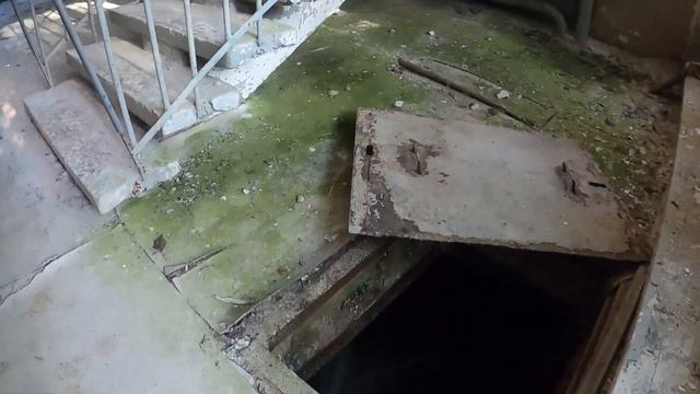 В заброшенный лагерь Сказка в МО на мото смотреть онлайн