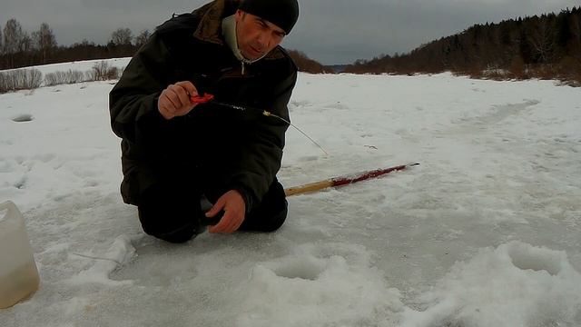 Подводная камера для рыбалки помогла найти много рыбы.Рыбалка на Угре.