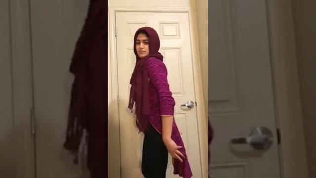 Beauti in Hijab Dances смотреть онлайн