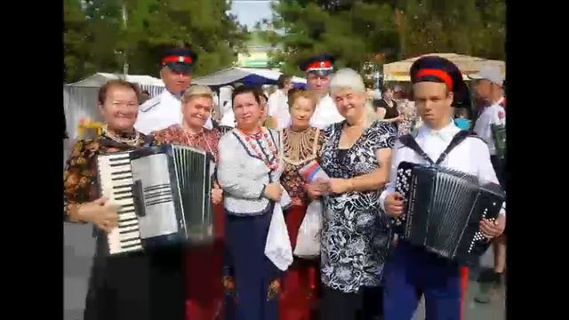 Олеся Подворчан и академический хор г.Новочеркасска-"Бравый атаман" смотреть онлайн
