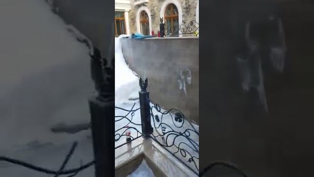 Мастерская ковки: установленные кованые перила на лестнице смотреть онлайн