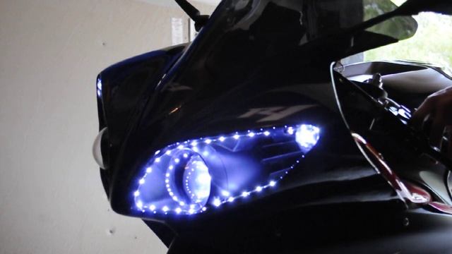 2009 Yamaha R1 Audi Style Headlights (HD) смотреть онлайн