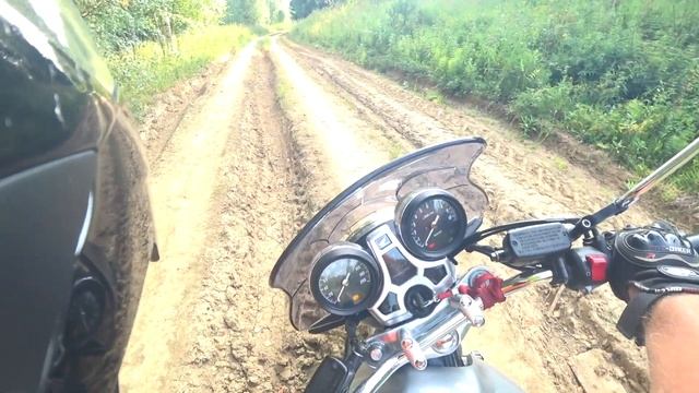 Легкая эндуро покатушка на Honda CB1100 RS по Уральским раздолбанным грунтовка смотреть онлайн