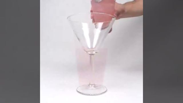Коктейль Cosmopolitan смотреть онлайн