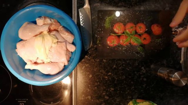Один раз попробовал,теперь постоянно только ее и делаю!!!Очень вкусная курочка! смотреть онлайн