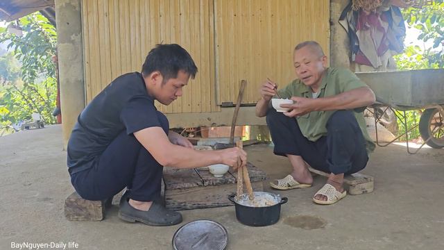 A working day for A Bay: Harvesting star fruit to sell at the market | BayNguyen - Daily Life смотреть онлайн