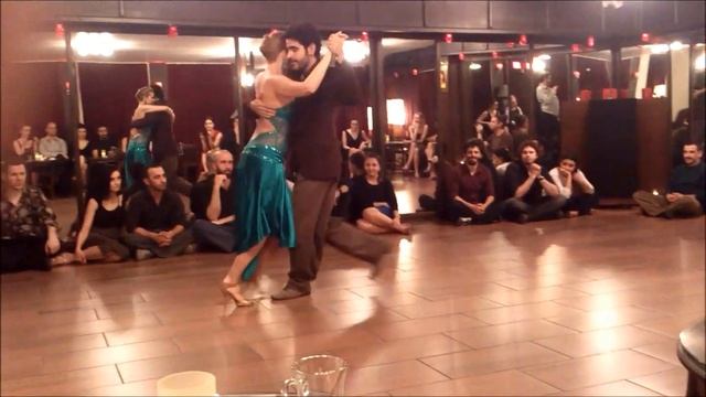 EMRE EROGLU & KATERINA ZAK, Poema, impro, 1/4 @La Cumparsita, Istanbul, April 2015 смотреть онлайн