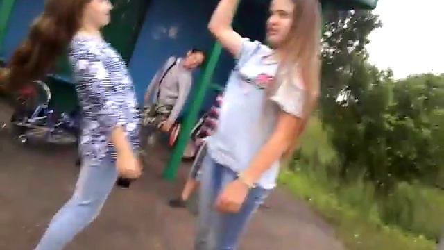 Когда у бабушки нечего делать с подругами😂 смотреть онлайн