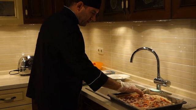 Готовит Харьковский Холостяк - ПИЦЦА смотреть онлайн