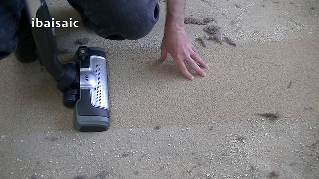 AEG Electrolux UltraOne Green Cylinder Vacuum Cleaner Review & Demonstration смотреть онлайн