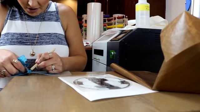 How to apply HTV on Adhesive vinyl смотреть онлайн