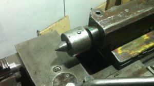 Как настроить центра токарного станка.