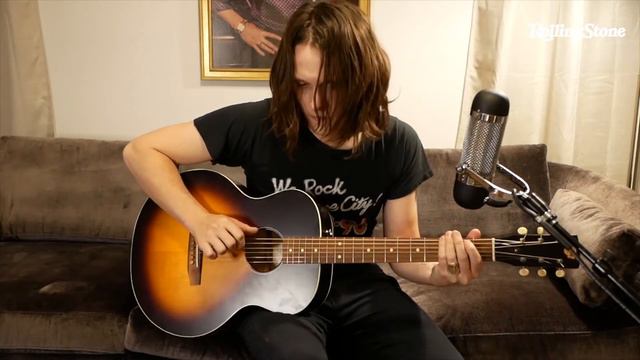 Tyler Bryant reprend Chuck Berry et Michael Bublé - Rolling Stone's "In My Room" session смотреть онлайн
