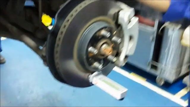 T&S Car Tek Training Video: cách thay bu lông camber Toyota Corolla смотреть онлайн