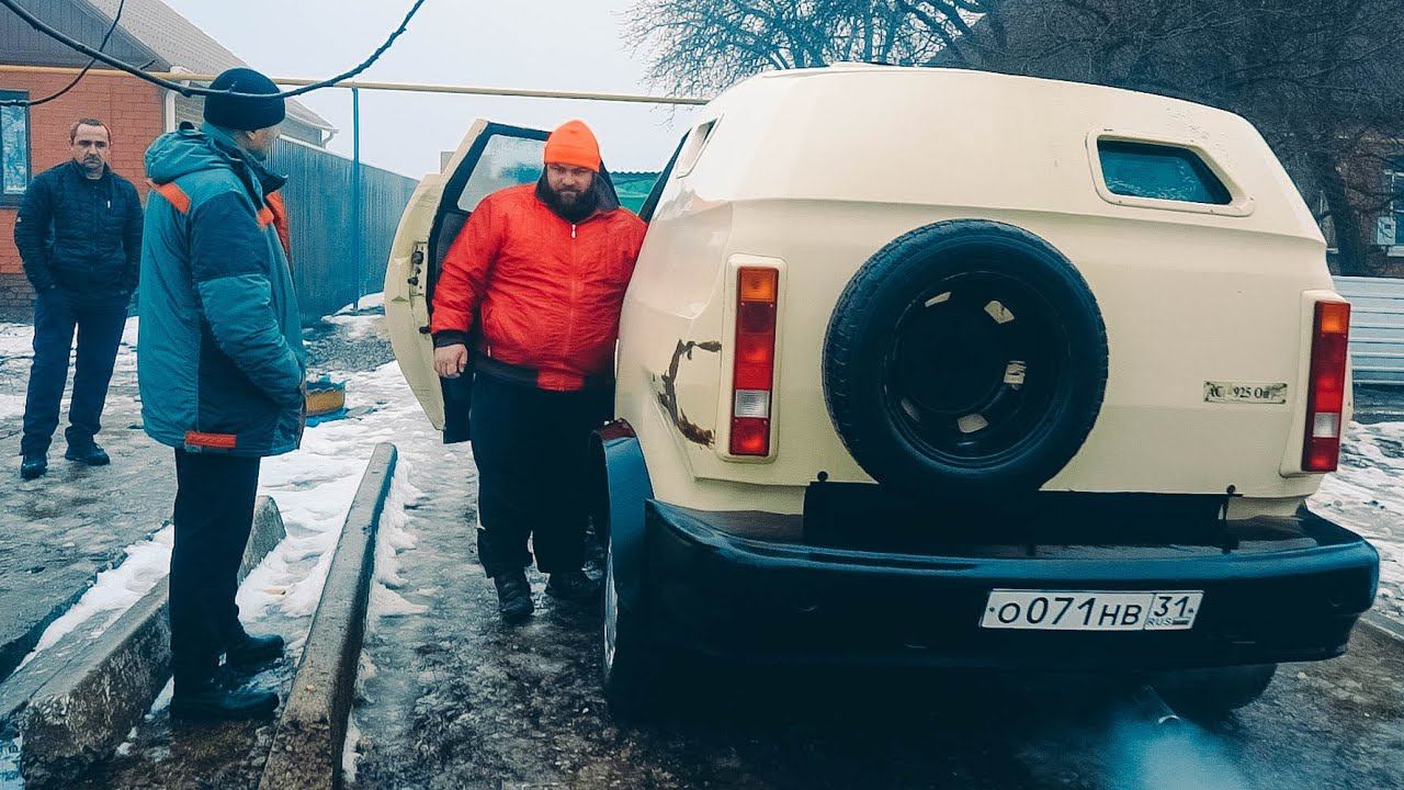 Нашли в деревне ГНИЛОЙ БРОНЕВИК, а внутри СЮРПРИЗ - Волга Губернатора смотреть онлайн