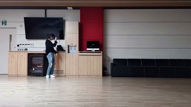 현진 Hyunjin Cover - Mmmh 음 (Kai 카이) 210116
