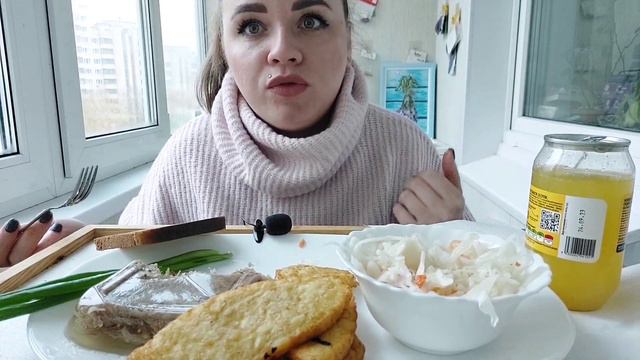 Мукбанг холодец, картошка хашбраун, капустка и лучок #мукбанг #фудблогер #обжор смотреть онлайн