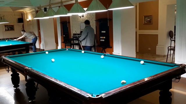 Доброволец на центр вместо чужого в угол смотреть онлайн