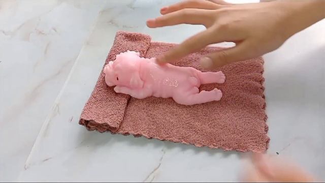 Лили бүгін Спа салонда 🛁😍🤩💙💜🤍Мопсик Лили в СПА салоне)) /токабока //Мопсик //avatarworld //tocaboca смотреть онлайн