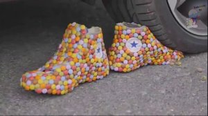 Разноцветный Челлендж - Машина уничтожает разные предметы