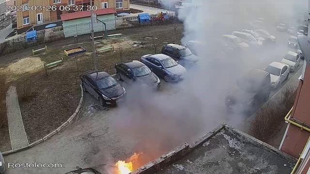 В Липецке подожгли иномарку смотреть онлайн