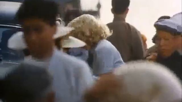 Из к ф Шанхайский сюрприз Shanghai Surprise Someplace Else George Harrison 360p смотреть онлайн