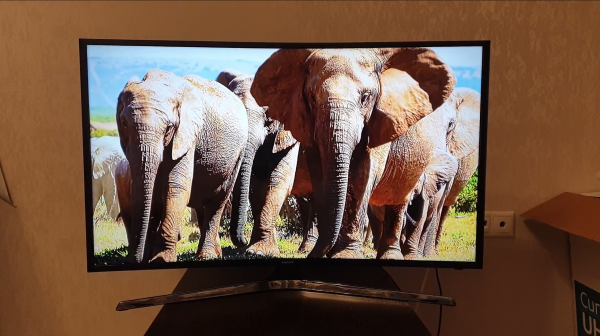 Телевизор LED Samsung UE40KU6300UXRU