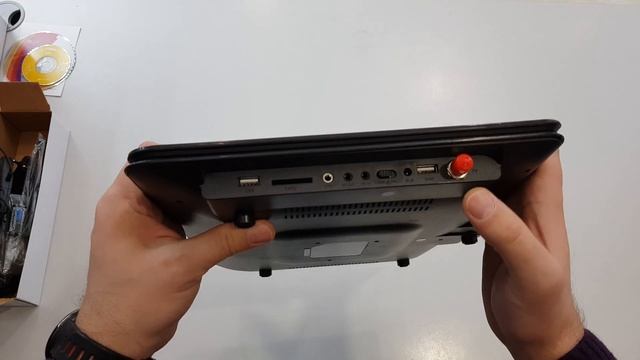 LS 153T Портативный DVD с телевизором смотреть онлайн