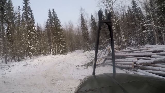 Первый рейс после ремонта на Урале лесовозе. смотреть онлайн