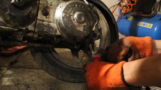 Honda giorno СТАНТ : Снял мотор / Часть 2 смотреть онлайн