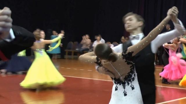 Короткий Роман и Солодилова Дарья Венский вальс смотреть онлайн
