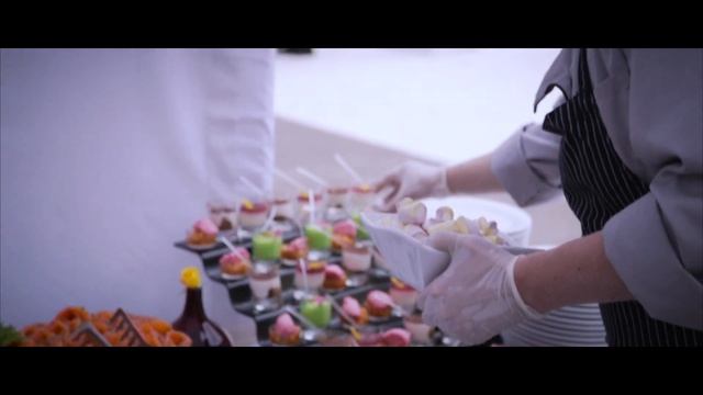 Выездной бар на колесах. Кейтеринг, банкет, фуршет, свадебный кейтеринг, свадьба выездной ресторан смотреть онлайн