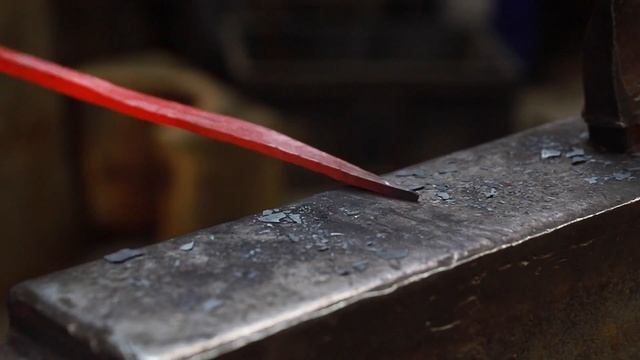 Ковка Эльфийского подсвечника из листа стали/Elven Candlestick from rusty steel! смотреть онлайн