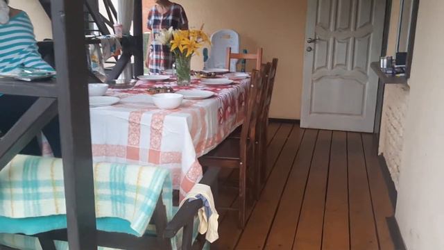 гуляем семьёй на даче. смотреть онлайн