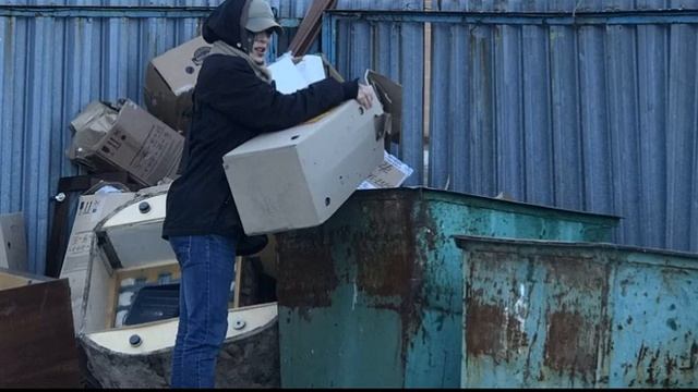 Кругосветка в рамках черепной коробки - Выплакайся Ft Cryshore смотреть онлайн