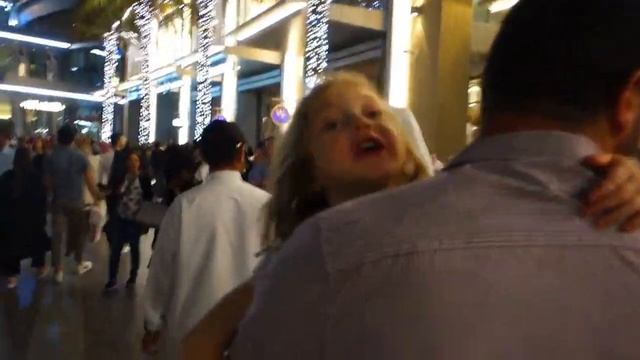 Дубай Танцующие Фонтаны Каникулы в Дубае Dubai Fountain VLOG смотреть онлайн