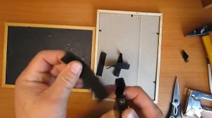 Бесполезные советы. Как ровно повесить рамочки для фото.