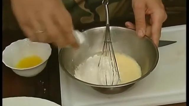 Оладьи с персиком и вишней смотреть онлайн